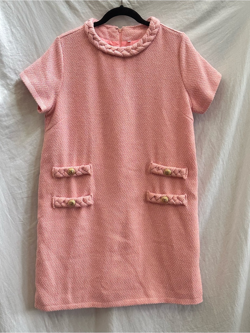 ✨ Gorgeous Pink Tweed Mini Dress - Size Large (EUC) ✨
Like New